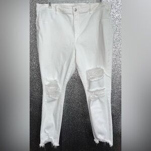 Women’s White Mid- High Rise American Eagle Jeans Size 22
